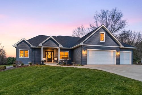 52039 Kern Dr, Three Rivers, MI, 49093-8921 | Card Image