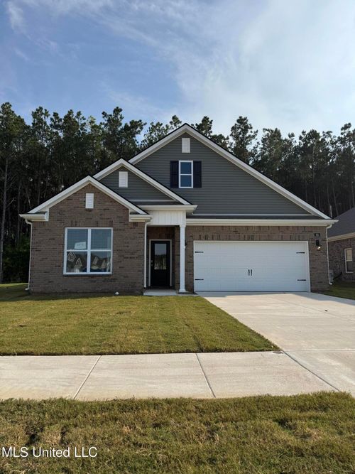 68 Harvest Dance Dr, Byhalia, MS, 38611-1129 | Card Image