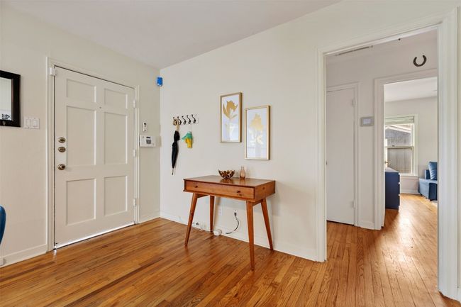 Entryway | Image 13