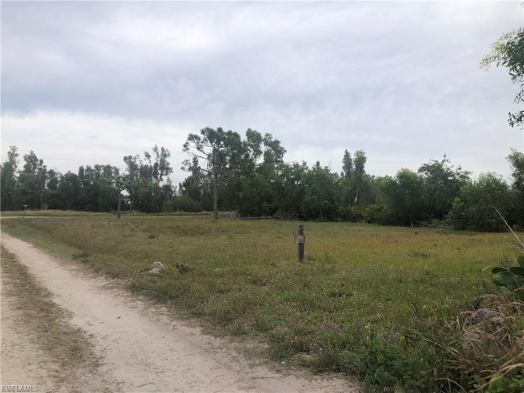 Land in BOKEELIA