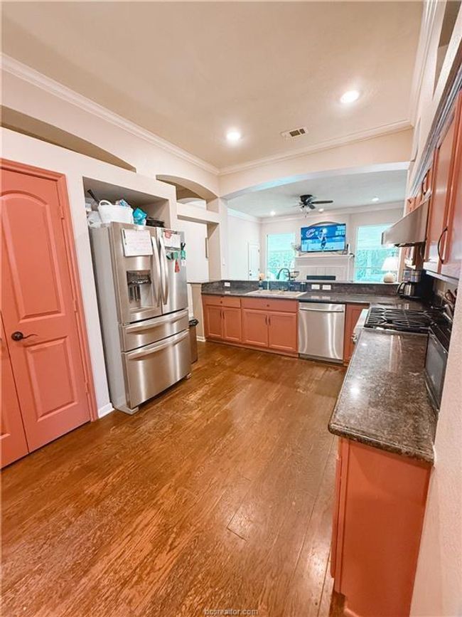 52 Fairway Dr, House other with 3 bedrooms, 2 bathrooms and 2 parking in Normangee TX | Image 6