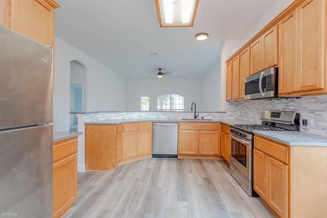 904 Rusk Rd, House other with 3 bedrooms, 2 bathrooms and 2 parking in Round Rock TX | Image 9
