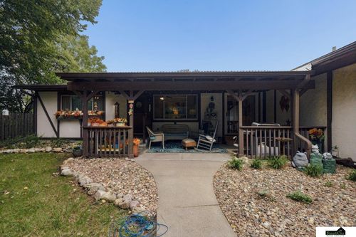 5259 Goldenrod Cir, Lincoln, NE, 68512-1303 | Card Image