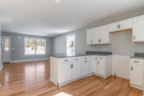 2-5B Violette Dr, Epping, NH, 03042-1537 | Card Image