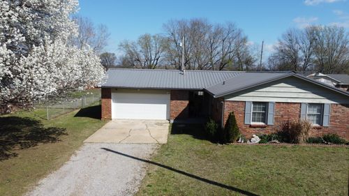 106 Vine St, Chelsea, OK, 74016-1127 | Card Image