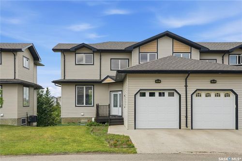 18-118 Hampton Cir, Saskatoon, SK, S7R0C9 | Card Image