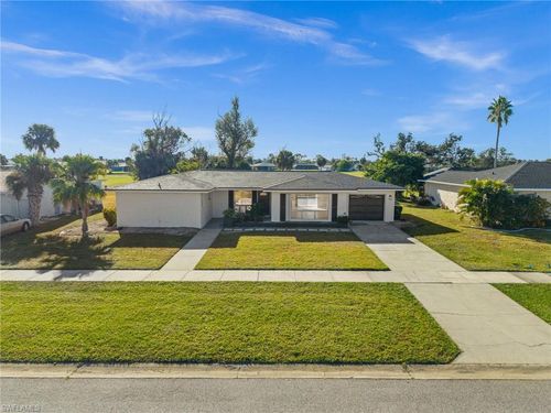 33 Golfview Pl, ROTONDA WEST, FL, 33947-2228 | Card Image