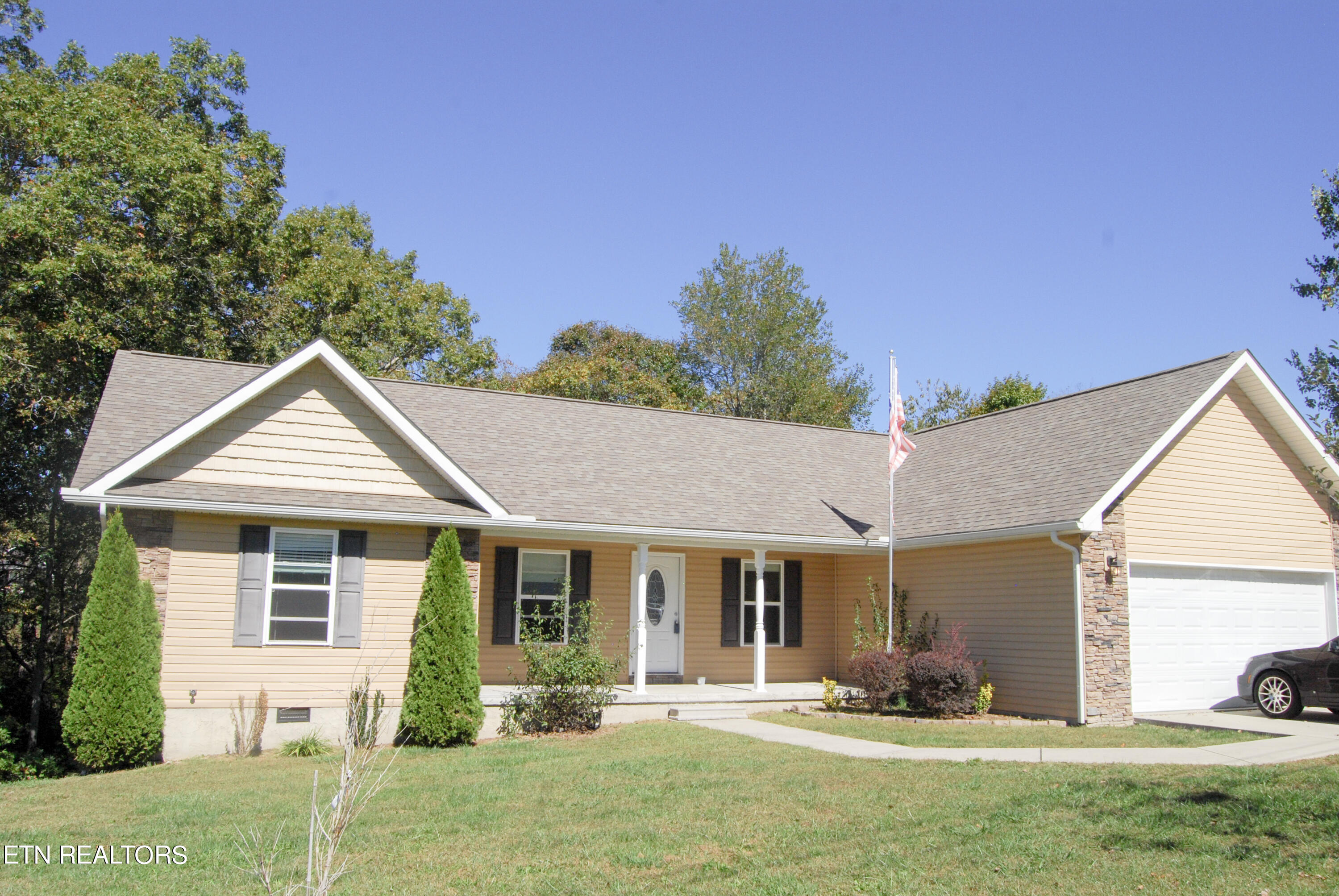 200 Premier Drive, For Sale in Crossville Zoocasa