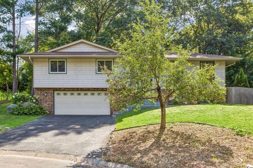 761 Torchwood Ct, New Brighton, MN, 55112-2537 | Card Image