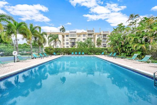 311-6190 Woodlands Blvd, Tamarac, FL, 33319-2572 | Card Image