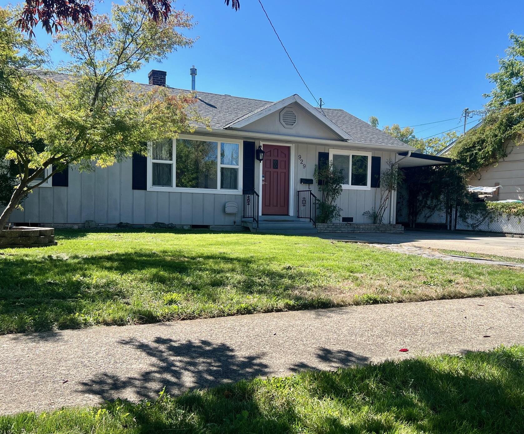 MT Pitt Ave, Medford, OR 97501