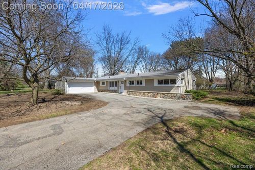 32430 Nottingham Knls, Farmington Hills, MI, 48334-1539 | Card Image