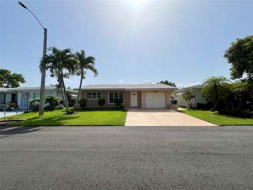 5713 Nw 68th Ter, Tamarac, FL, 33321-5744 | Card Image