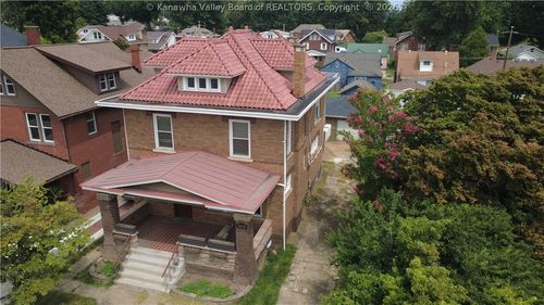 3036 3rd Ave, Huntington, WV, 25702-1432 | Card Image