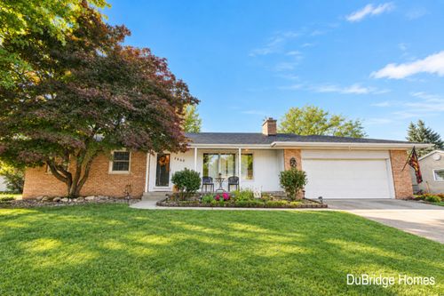 2660 Wyandotte Dr Ne, Grand Rapids, MI, 49525-1861 | Card Image