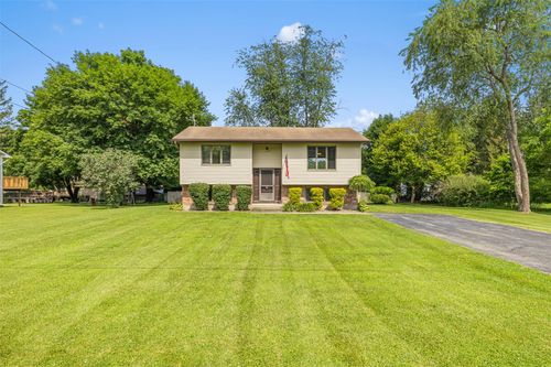 16 Orchard Ln, Highland, NY, 12528-2821 | Card Image