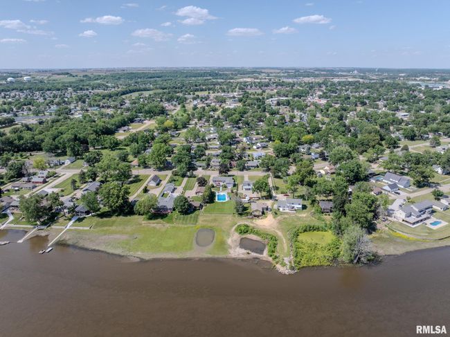 1419 3 Rd St, House other with 3 bedrooms, 4 bathrooms and null parking in Camanche IA | Image 46