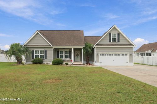 203 Coldwater Dr, Swansboro, NC, 28584-8256 | Card Image