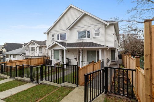 2055 4th Ave E, Vancouver, BC, V5N1K5 | Card Image