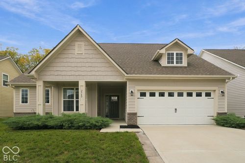 2560 Lanai Ln, Greenwood, IN, 46143-5020 | Card Image