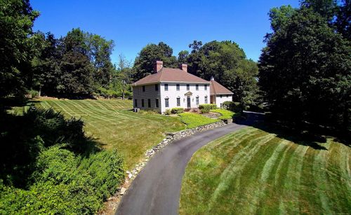 51 Farview Farm Rd, Redding, CT, 06896-3305 | Card Image