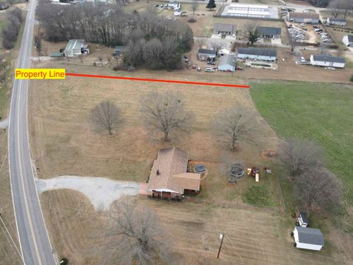 905 Henderson Rd, chesnee, SC, 29323-9325 | Card Image