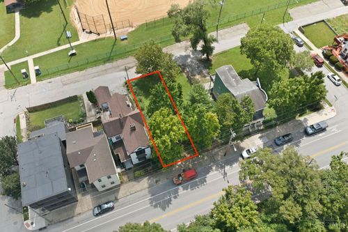 3039 Riverside Drive, Cincinnati, OH, 45226 | Card Image