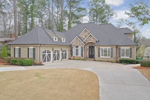 3950 Sentry Xing, Marietta, GA, 30068-2562 | Card Image