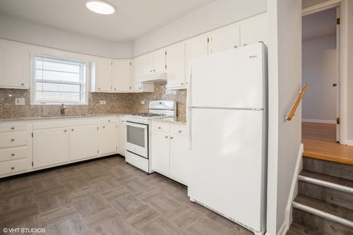2-1022 Arnold Ct, Des Plaines, IL, 60016-9736 | Card Image