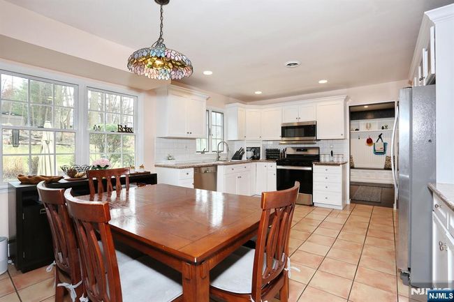 37 Osborne Ct, House other with 4 bedrooms, 3 bathrooms and null parking in Mahwah NJ | Image 12
