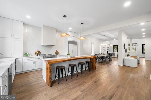 105 W 3rd Ave, TRAPPE, PA, 19426-2209 | Card Image