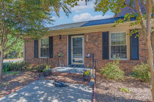 201 Pointe Cir, Rock Hill, SC, 29732-1145 | Card Image