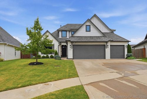 424 126th St, Jenks, OK, 74037-5203 | Card Image