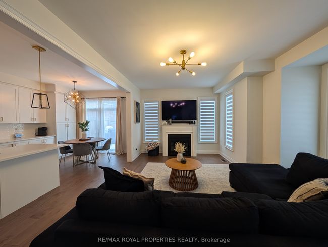 41 Cachia Lane, House attached with 4 bedrooms, 3 bathrooms and 1 parking in Ajax ON | Image 5