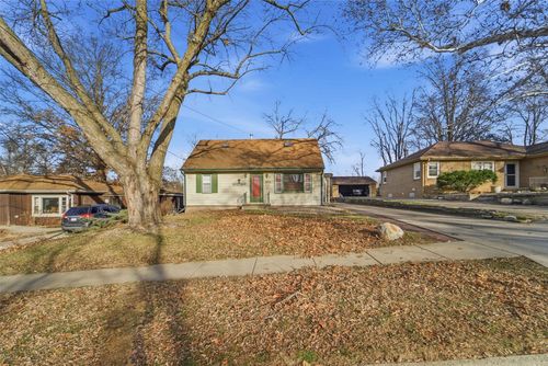 5909 Forest Ave, Des Moines, IA, 50311-2040 | Card Image