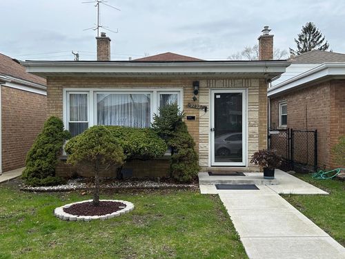 3732 S 53rd Ave, Cicero, IL, 60804-4422 | Card Image