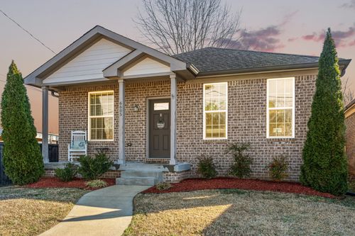 6605 Beacon Ln, Nashville, TN, 37209-4306 | Card Image