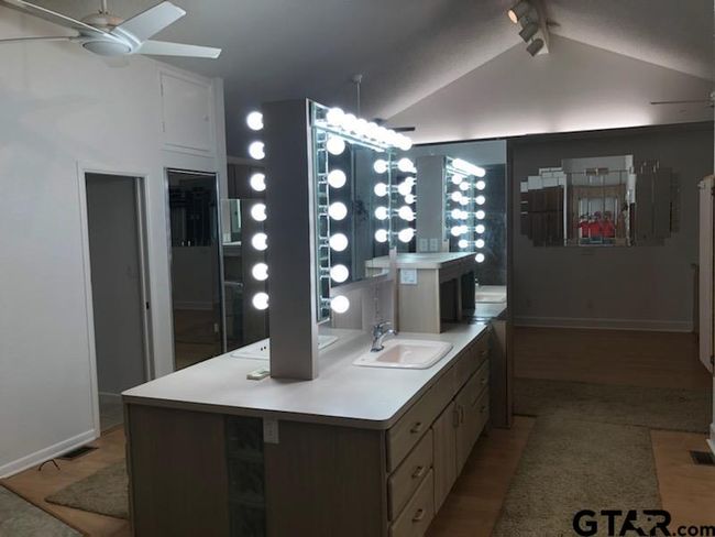 13745 Meadow Ln, House other with 4 bedrooms, 3 bathrooms and null parking in Flint TX | Image 18
