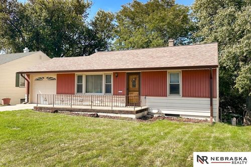 2406 S 46th Street, Omaha, NE, 68106 | Card Image