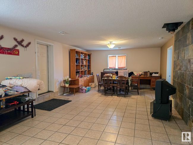 492 Stanley Close, House other with 5 bedrooms, 3 bathrooms and null parking in Spring Lake AB | Image 25