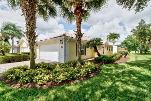 4934 Corsica Sq, Vero Beach, FL, 32967-7633 | Card Image