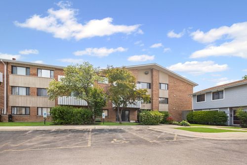 unit-204-2000 Bayside Dr, Palatine, IL, 60074-3219 | Card Image