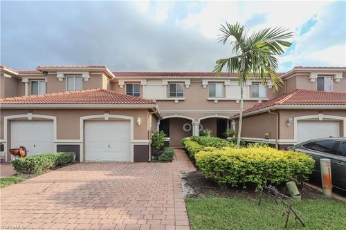 9724 Roundstone Cir, FORT MYERS, FL, 33967-5157 | Card Image