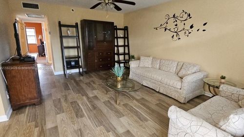 d-1044 Harwood D, Deerfield Beach, FL, 33442-3429 | Card Image