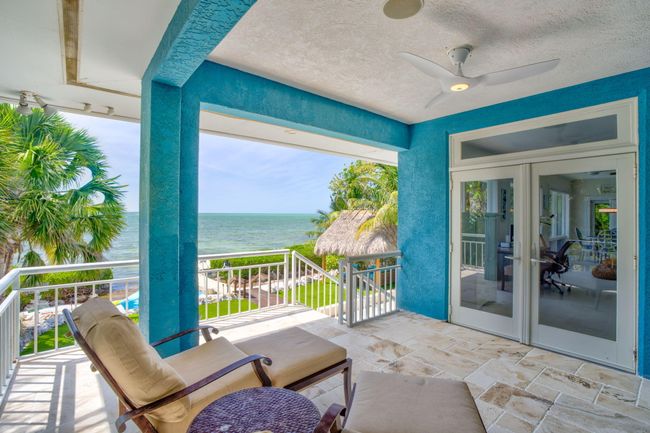 Entryway | Image 31