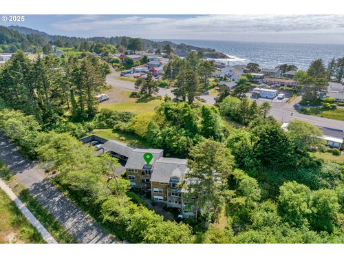 4-425 Se Shell Ave, Depoe Bay, OR, 97341-9300 | Card Image