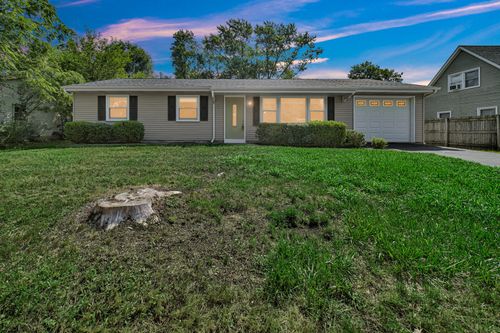 715 Eagle Creek Rd, Valparaiso, IN, 46385-8601 | Card Image