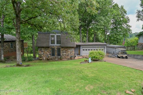 2401 Placid Cv, Nesbit, MS, 38651-9741 | Card Image