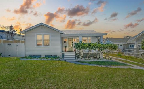 106 W Minnehaha St, Tampa, FL, 33604-6044 | Card Image