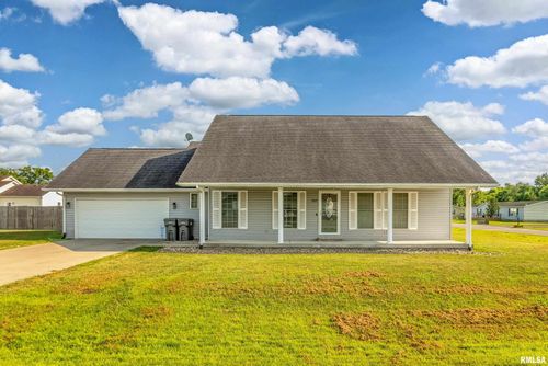 5627 Red Fox Dr, Carterville, IL, 62918-3559 | Card Image